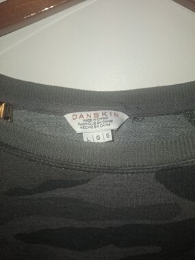 Danskin Charcoal & Light Gray Camo Crewneck Sweatshirt